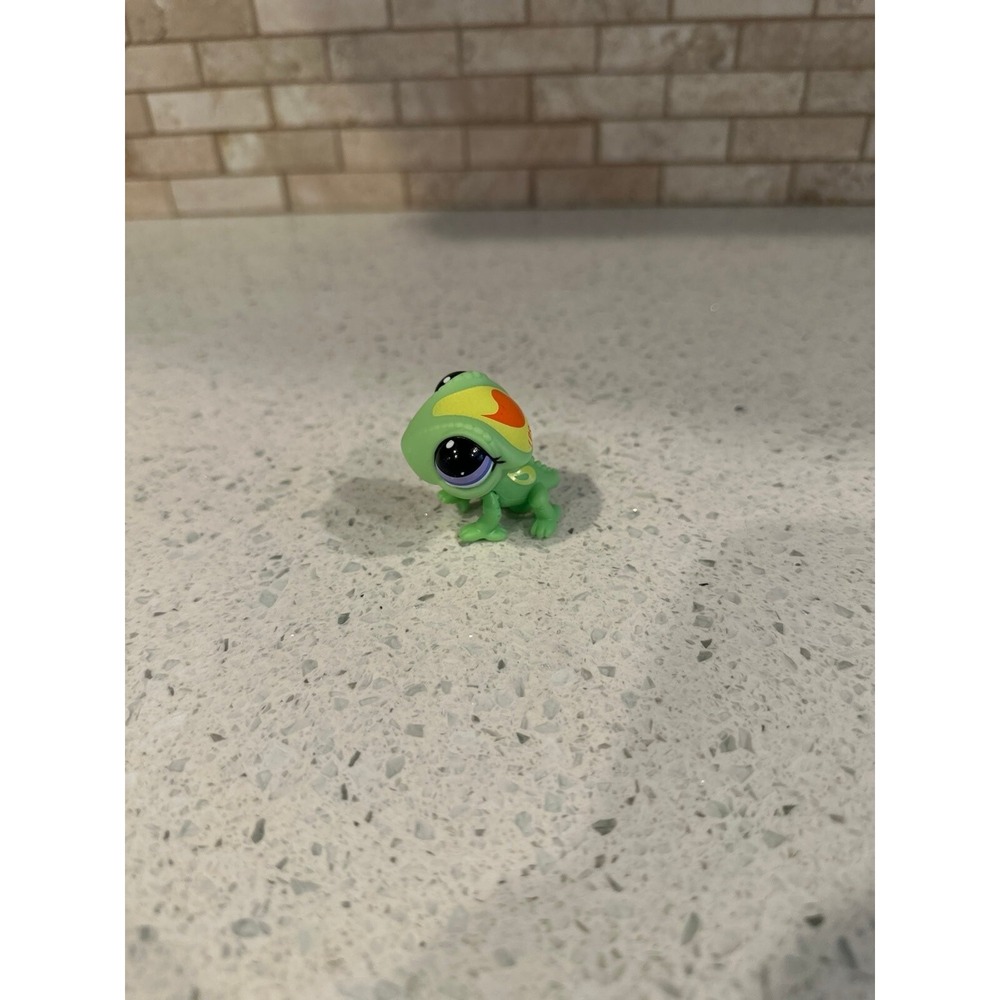 LPS Chameleon Figure g1
